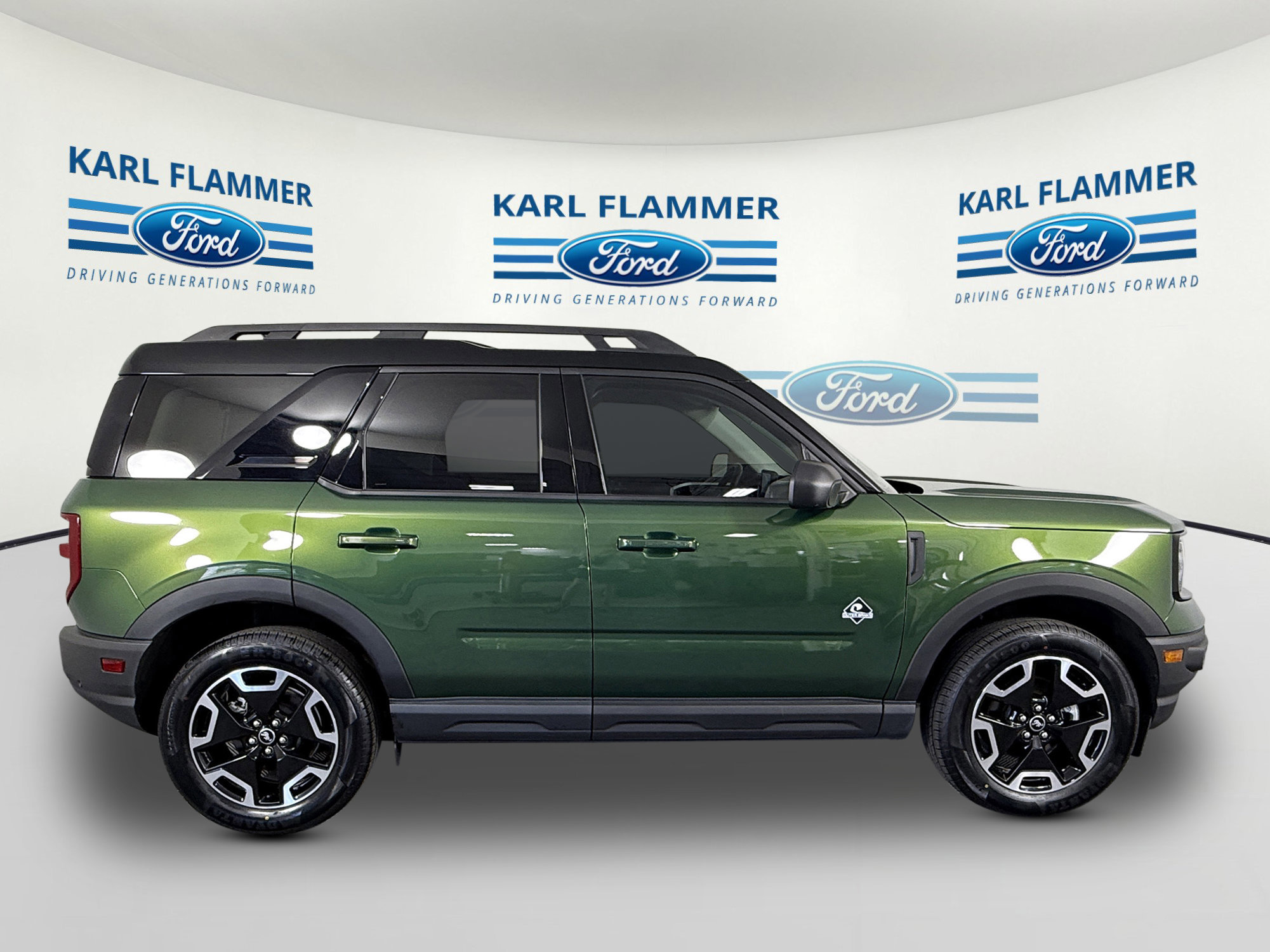 Certified 2023 Ford Bronco Sport Outer Banks image 2