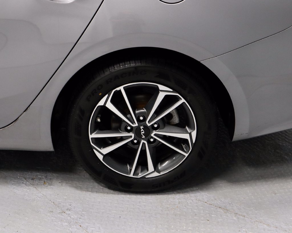 Used 2024 Kia Forte LXS FWD image 18