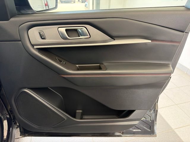 Certified 2025 Ford Explorer ST-Line AWD/4WD image 15
