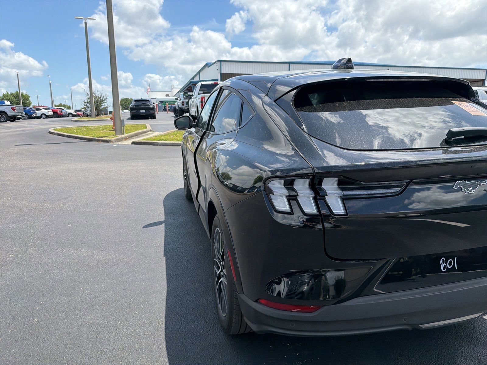 Certified 2025 Ford Mustang Mach-E Premium AWD/4WD image 7
