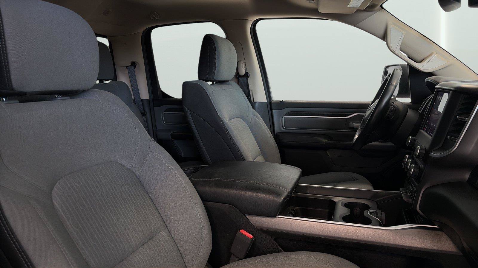 Used 2020 RAM 1500 Big Horn AWD/4WD image 14