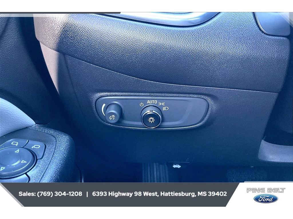 Used 2022 Chevrolet Equinox LS w/ LS Convenience Package FWD image 23