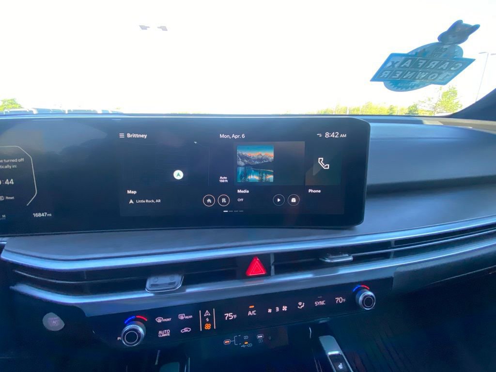 Used 2025 Kia Sorento SX Prestige image 15