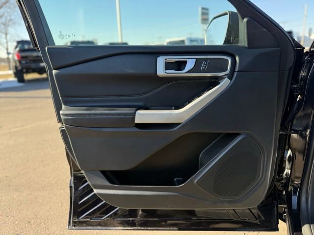 Certified 2020 Ford Explorer XLT w/ Equipment Group 202A image 24