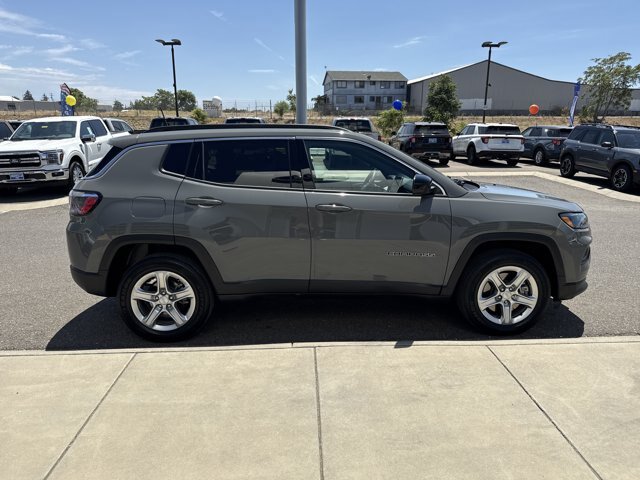 Used 2024 Jeep Grand Cherokee Limited 4xe AWD/4WD image 6