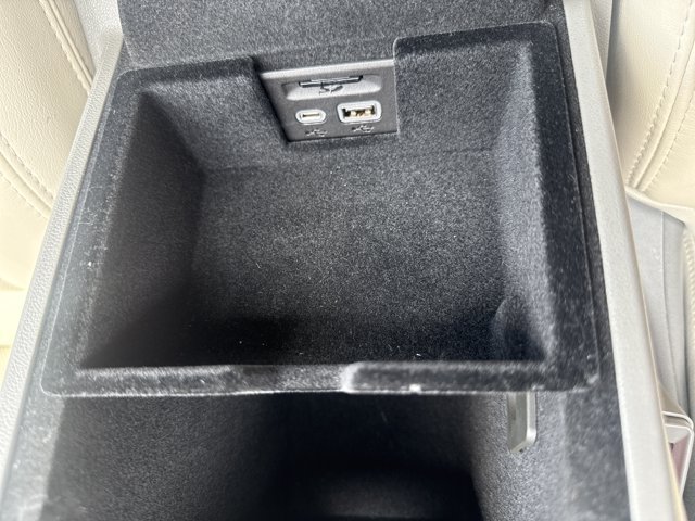 Used 2021 Cadillac XT6 Premium Luxury FWD image 27