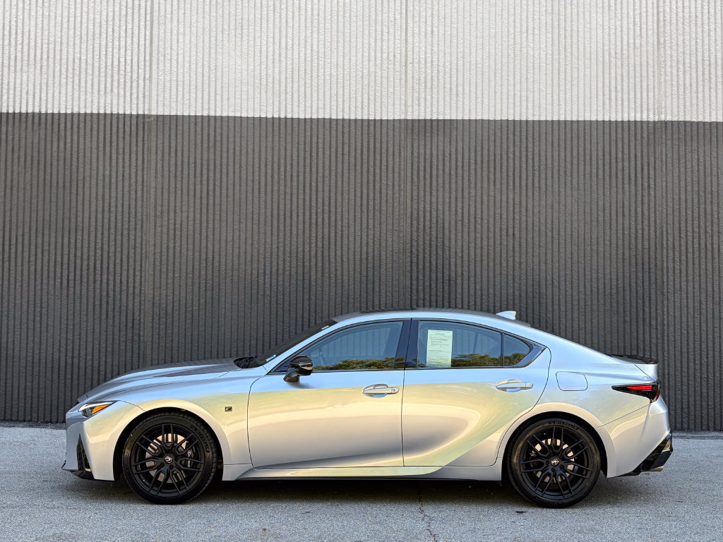 Used 2024 Lexus IS 500 RWD image 4