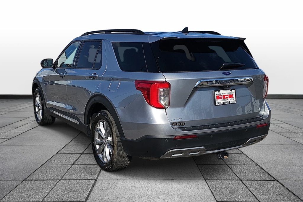 Certified 2023 Ford Explorer XLT w/ Equipment Group 202A AWD/4WD image 7