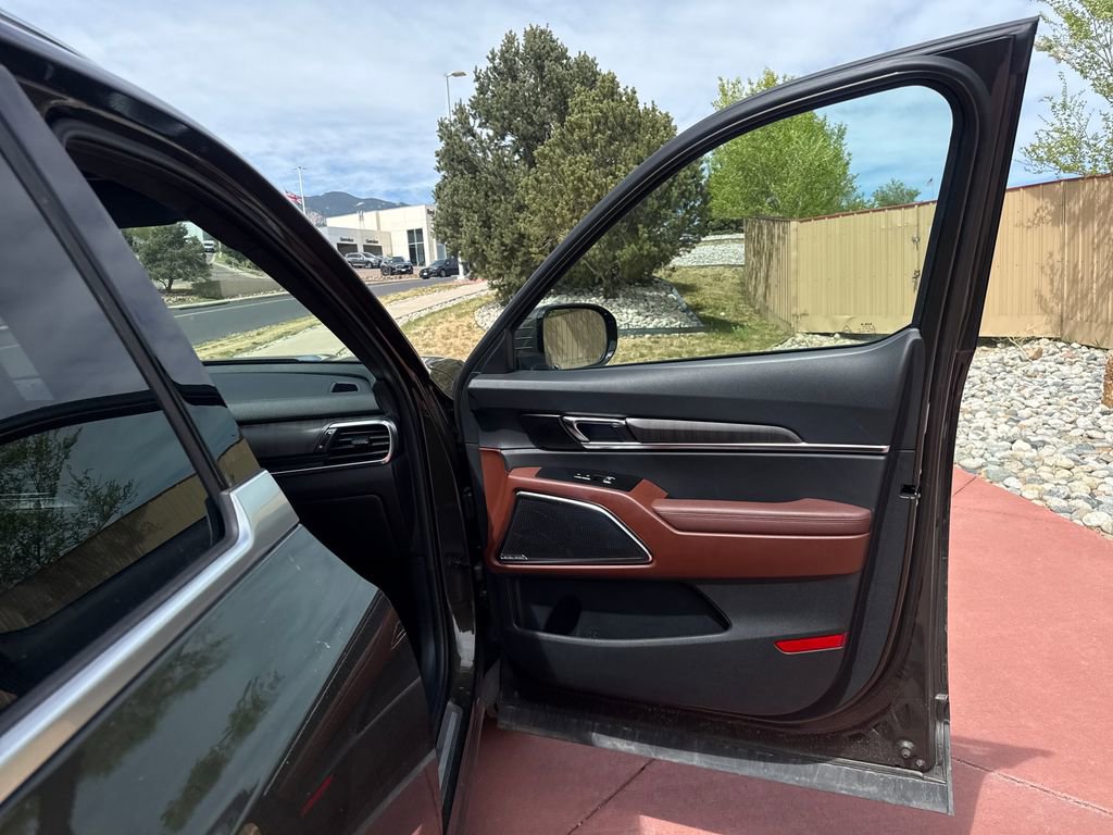 Used 2024 Kia Telluride SX Prestige AWD/4WD image 31