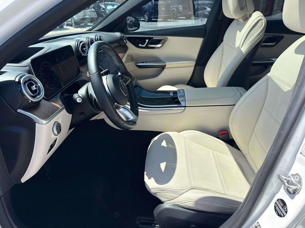 Used 2022 Mercedes-Benz C 300 4MATIC Sedan w/ Pinnacle Trim Package image 24