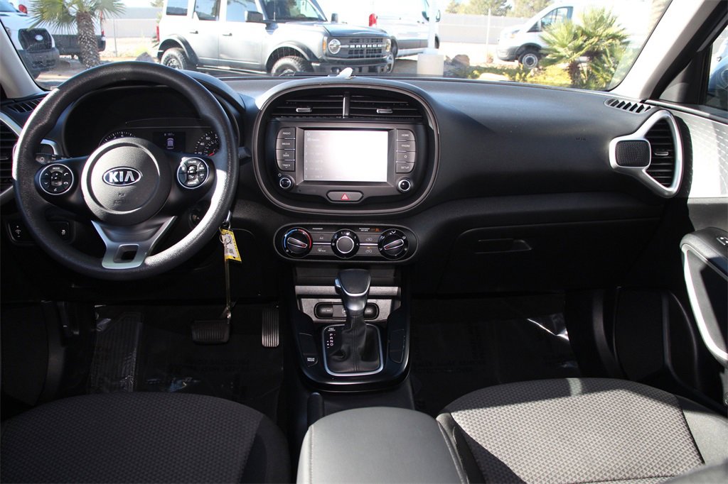 Used 2020 Kia Soul LX image 20