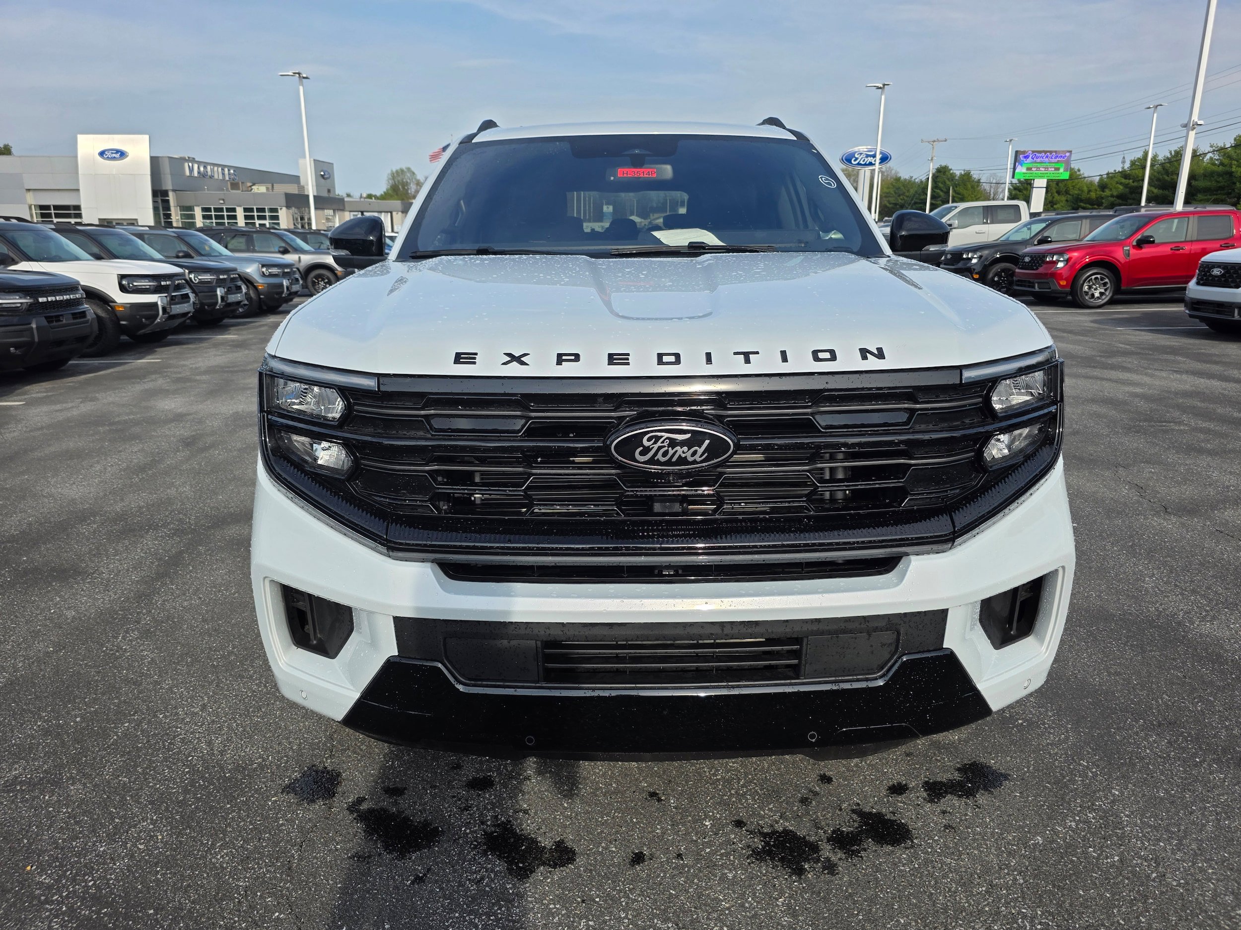 Certified 2025 Ford Expedition Max Platinum w/ Stealth Appearance Package AWD/4WD image 8