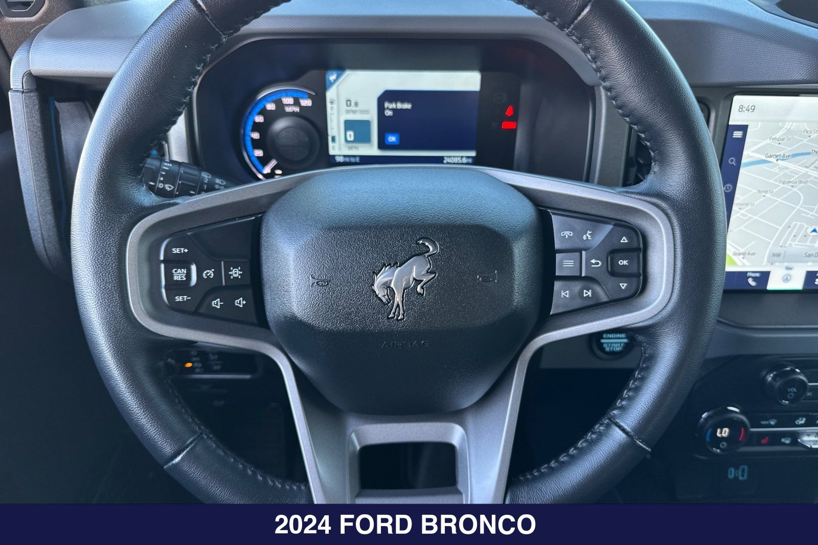 Certified 2024 Ford Bronco Black Diamond AWD/4WD image 26