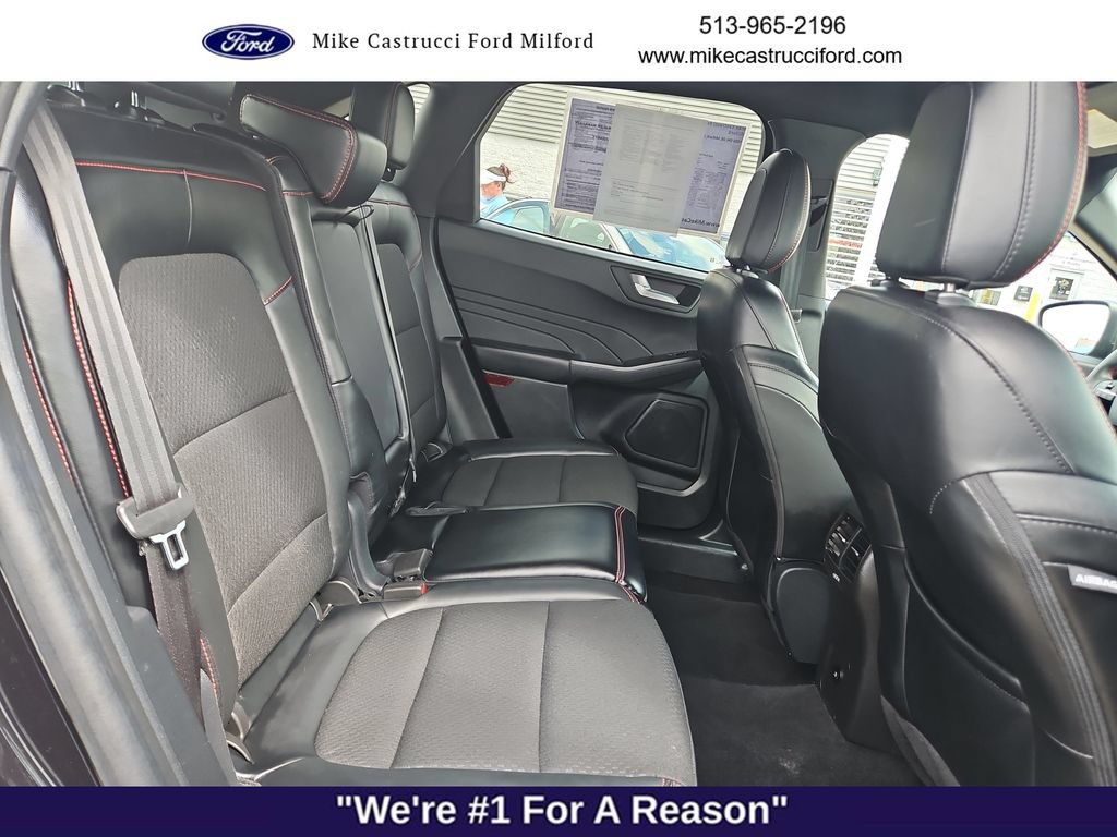 Certified 2025 Ford Escape ST-Line AWD/4WD image 29