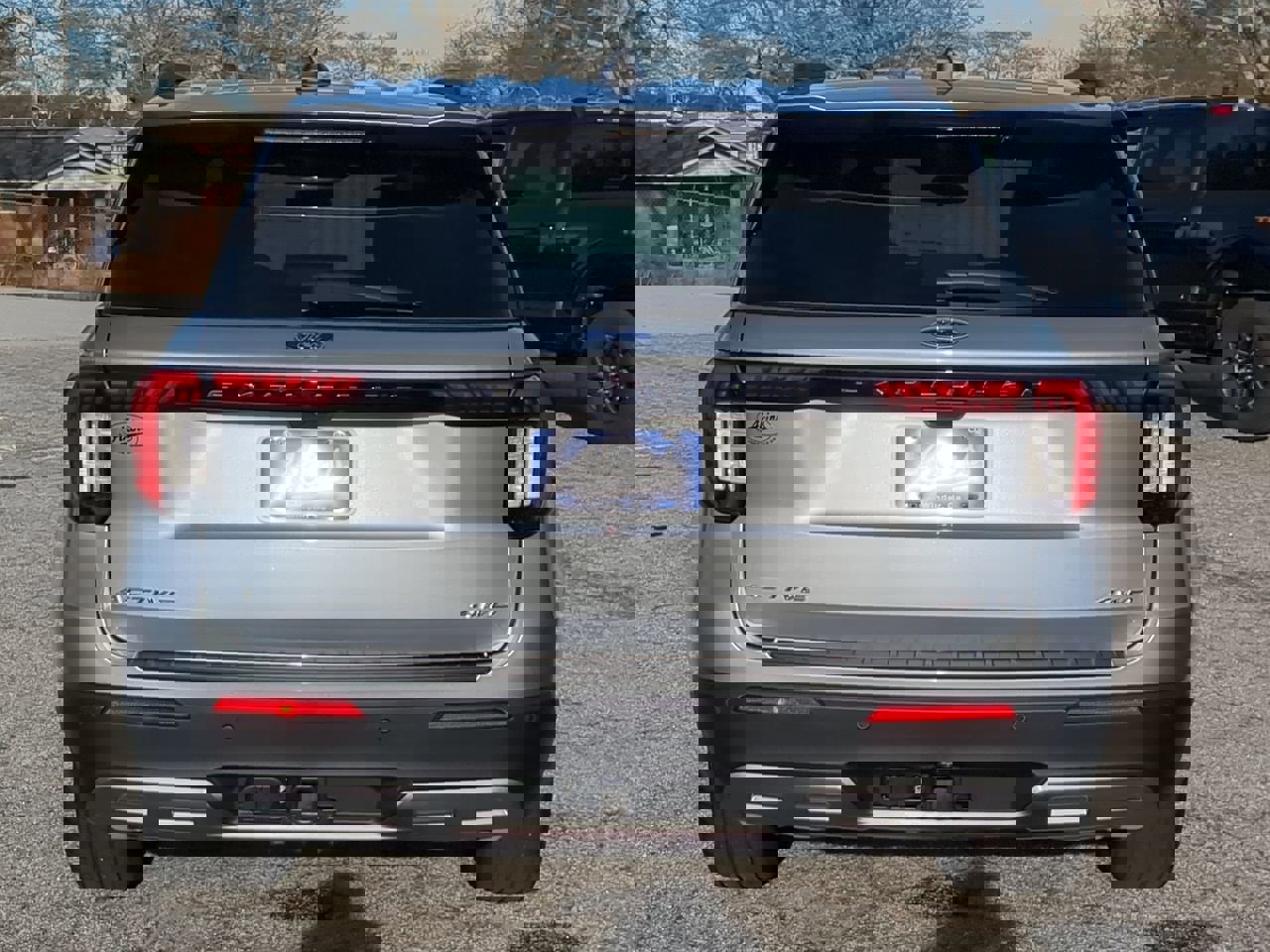 Certified 2025 Ford Explorer Active w/ Active Comfort Package image 3