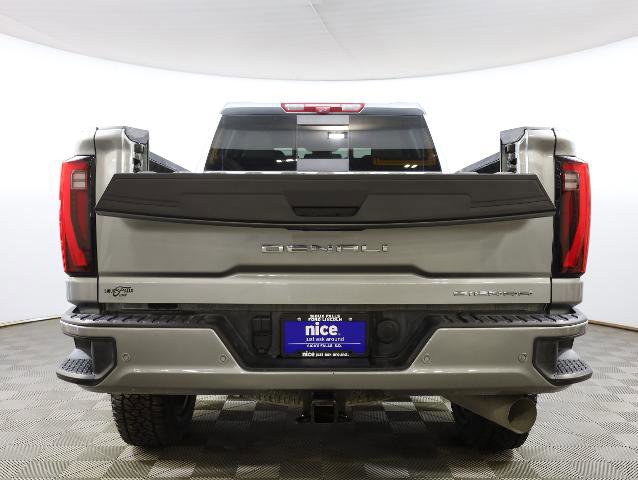 Used 2024 GMC Sierra 3500 Denali w/ Denali Reserve Package image 4