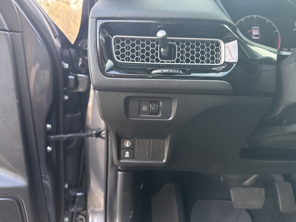 Used 2022 Honda Civic EX image 13