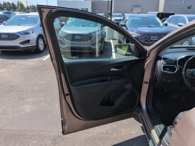 Used 2018 Chevrolet Equinox LT AWD/4WD image 26