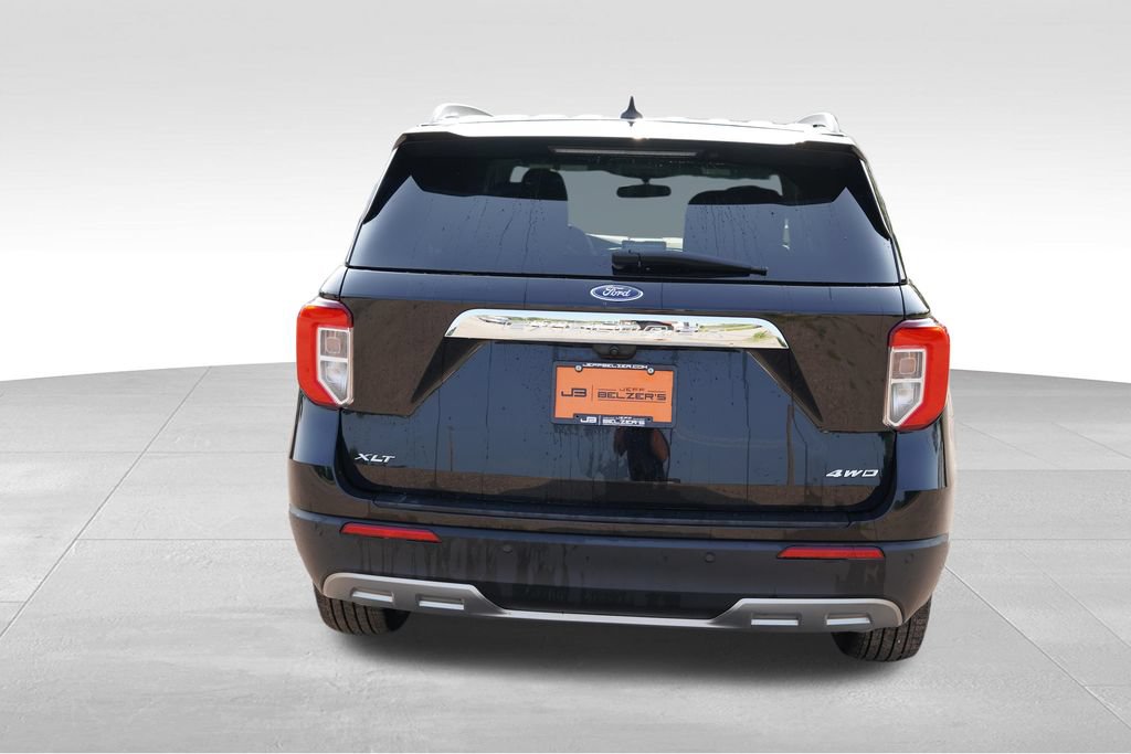 Certified 2024 Ford Explorer XLT w/ Equipment Group 202A AWD/4WD image 6