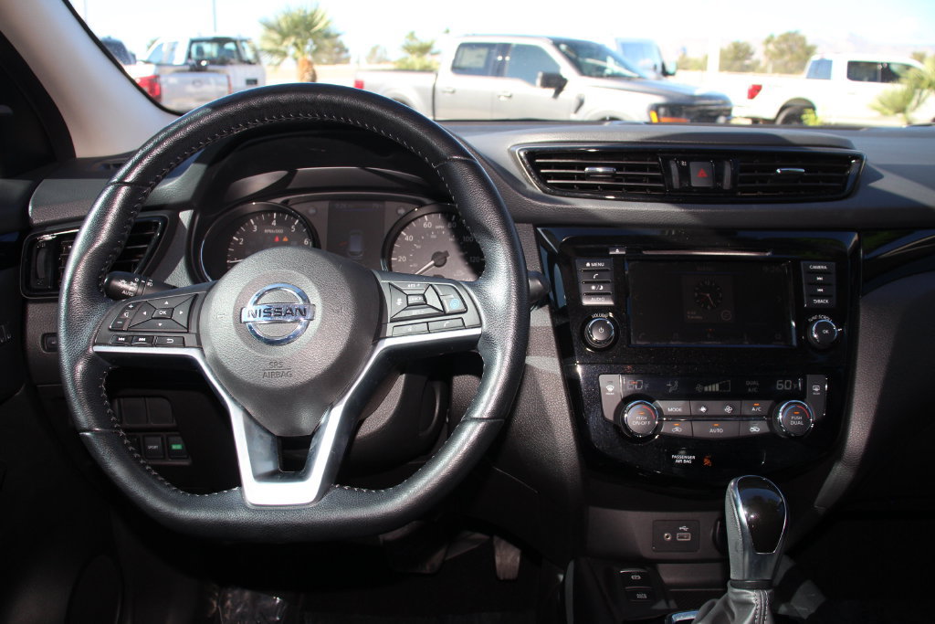 Used 2022 Nissan Rogue Sport SV w/ Technology Package AWD/4WD image 17