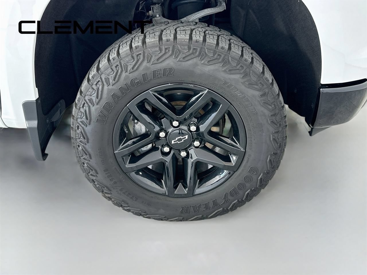 Used 2023 Chevrolet Silverado 1500 LT Trail Boss w/ Protection Package AWD/4WD image 35