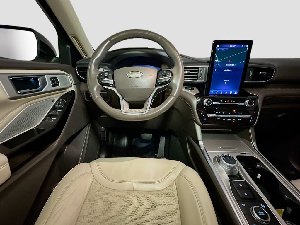 Certified 2022 Ford Explorer Platinum w/ Equipment Group 601A AWD/4WD image 34