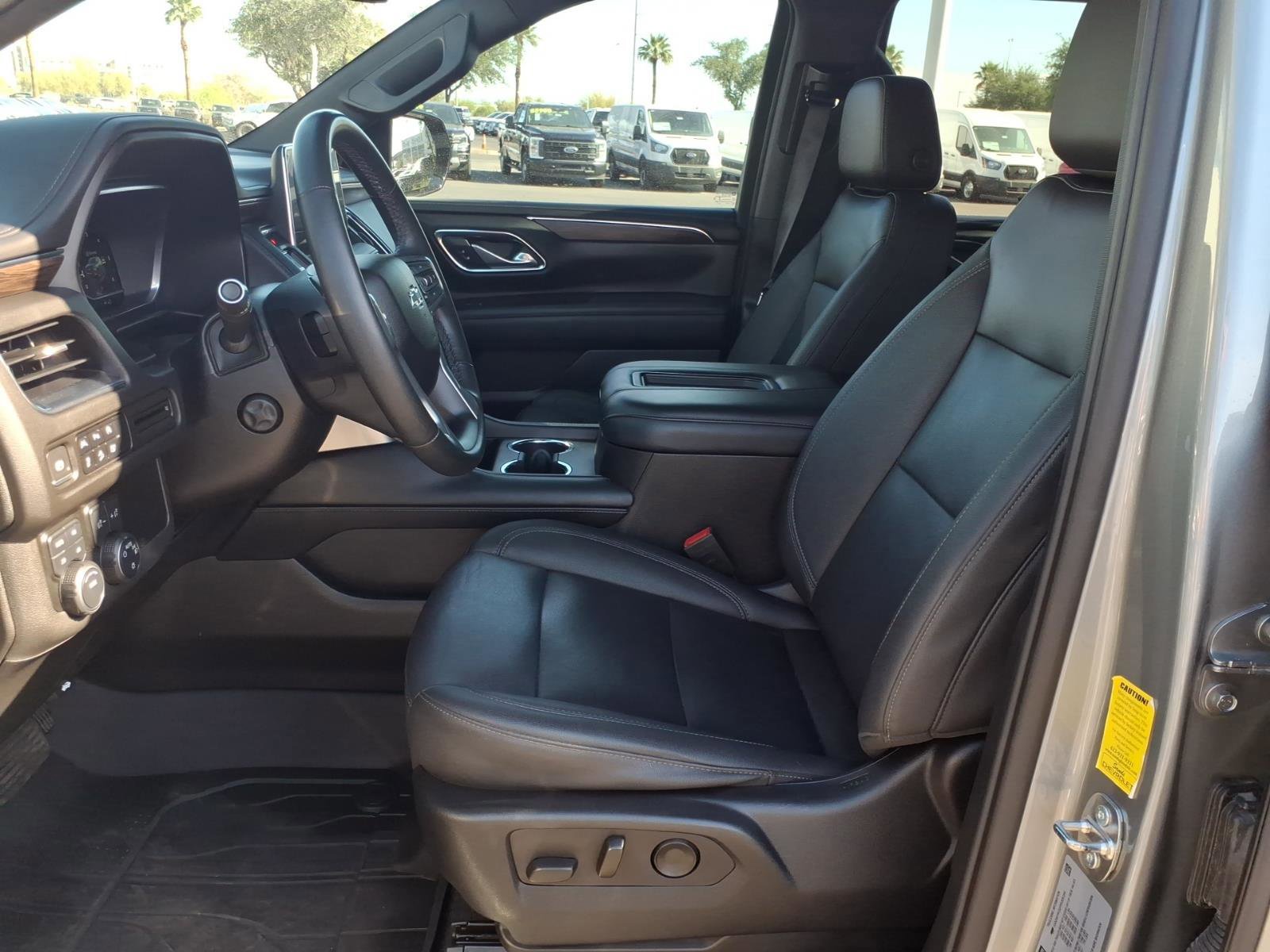 Used 2023 Chevrolet Tahoe Z71 w/ Luxury Package image 12