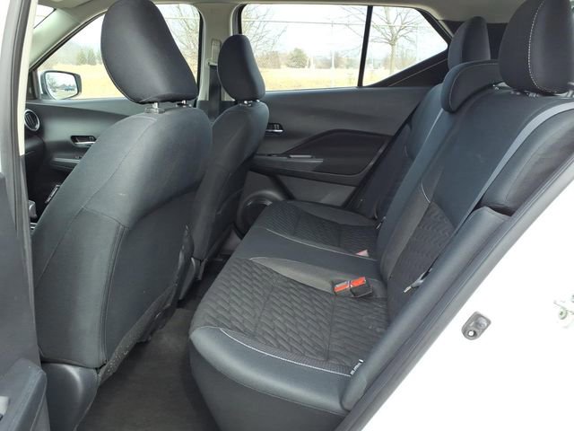 Used 2021 Nissan Kicks SV image 10