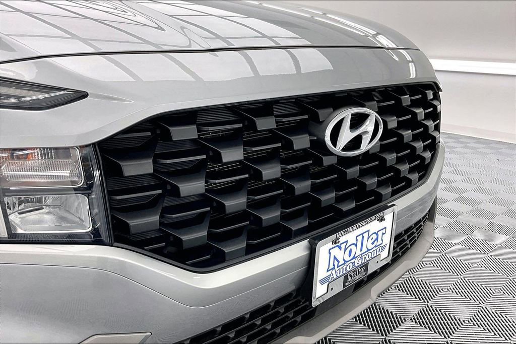 Used 2023 Hyundai Santa Fe SE w/ Cargo Package AWD/4WD image 28