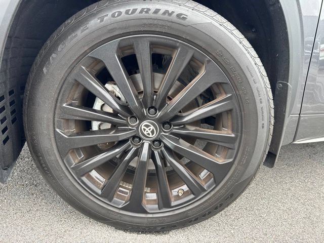 Used 2024 Toyota Highlander XSE AWD/4WD image 28