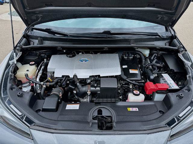 Used 2020 Toyota Prius XLE AWD/4WD image 18