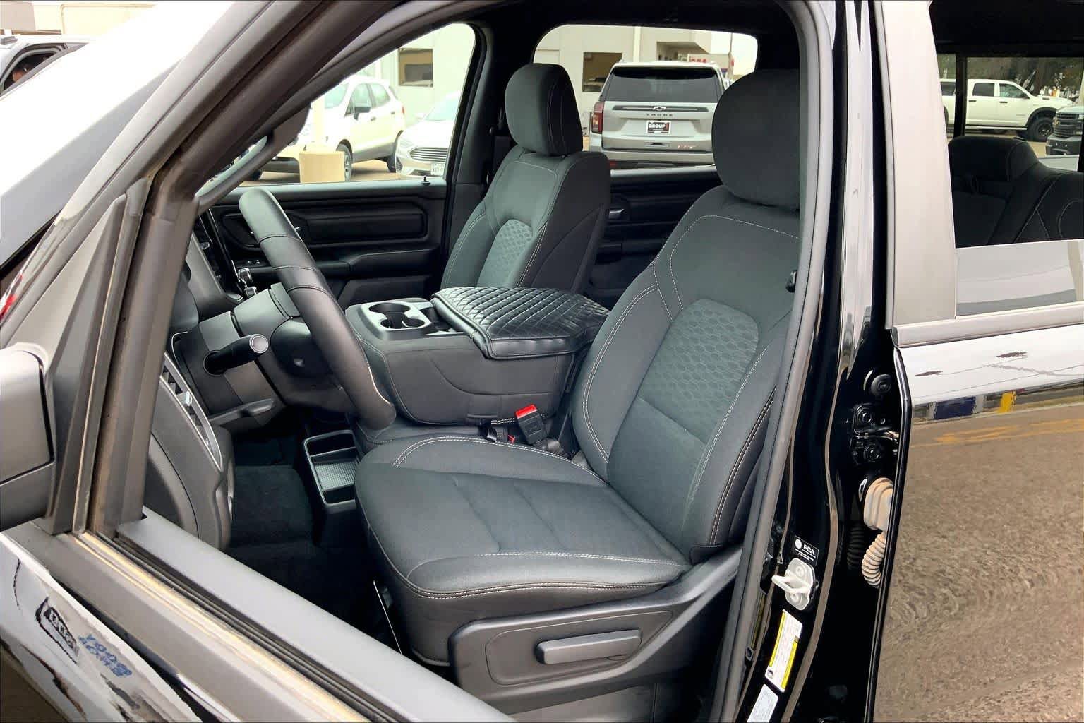 Used 2025 RAM 1500 Tradesman AWD/4WD image 8
