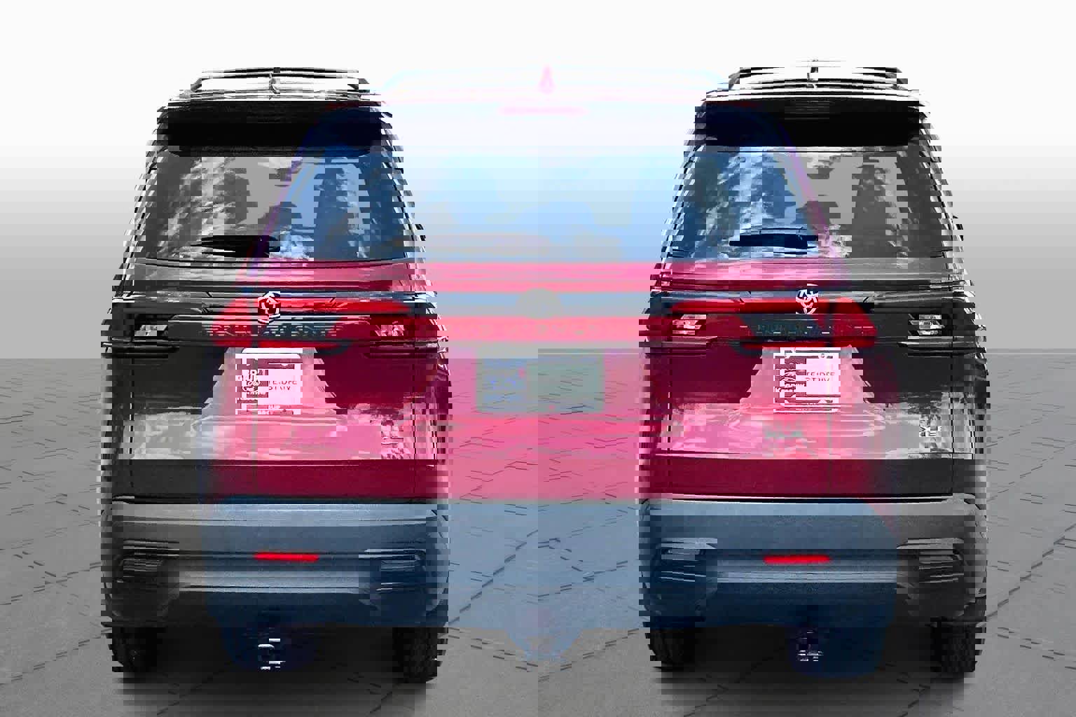 Used 2024 Toyota Grand Highlander XLE image 3