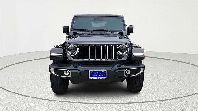 Used 2025 Jeep Wrangler Unlimited Sahara image 2