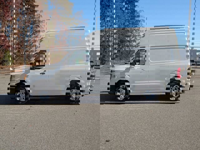 Used 2018 Nissan NV 2500 SV image 7