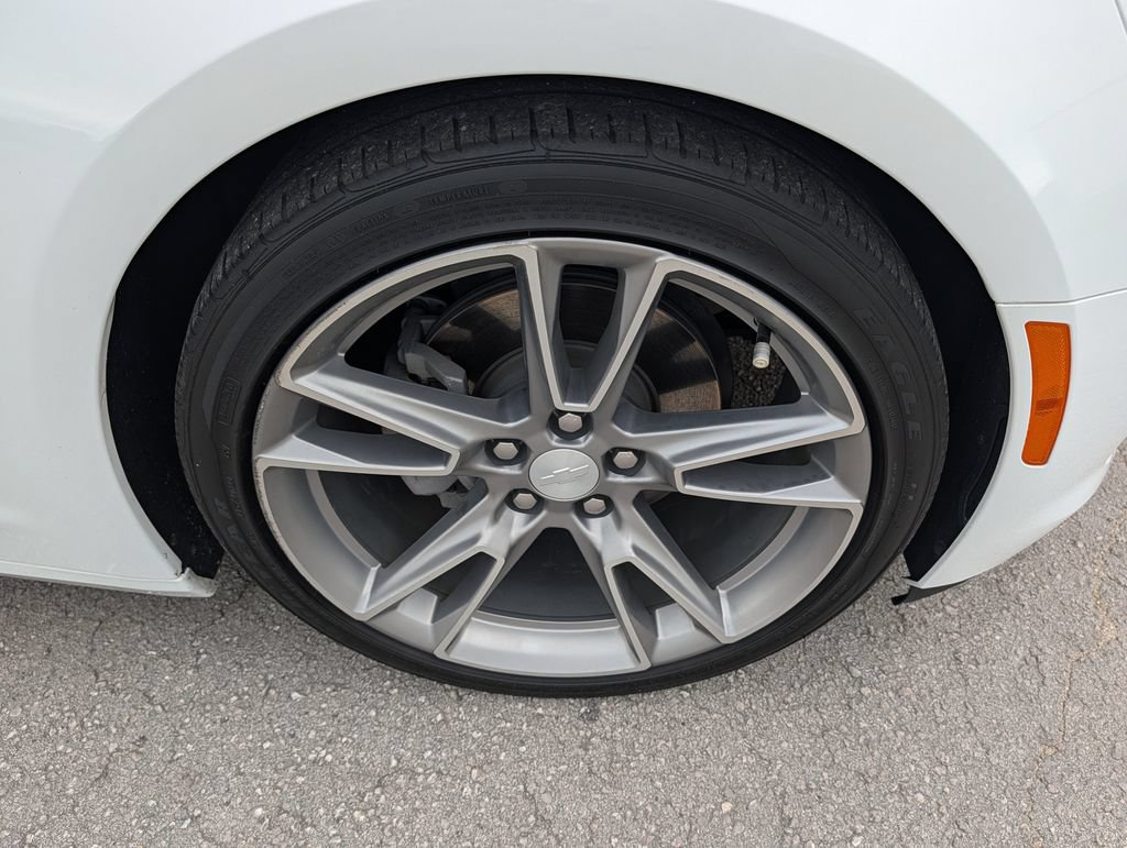 Used 2024 Chevrolet Camaro LT w/ RS Package RWD image 26