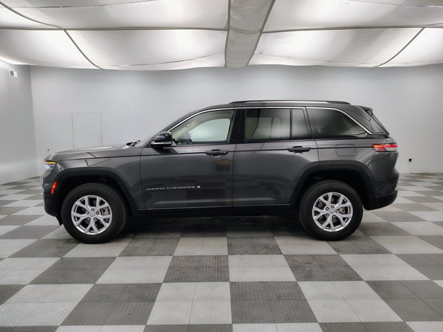 Used 2022 Jeep Grand Cherokee Limited AWD/4WD image 7
