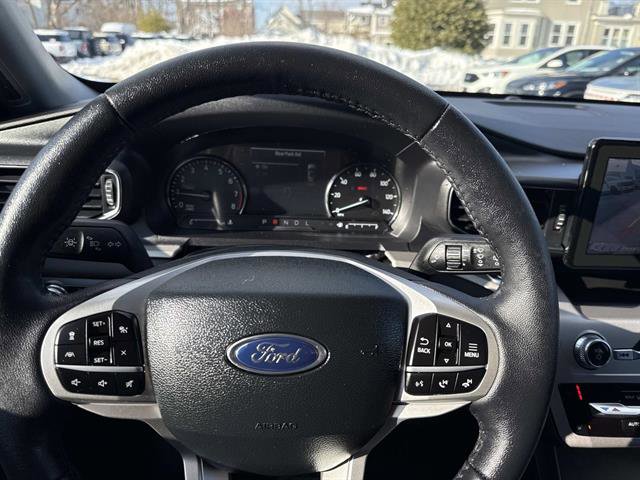 Certified 2023 Ford Explorer XLT w/ Equipment Group 202A image 29