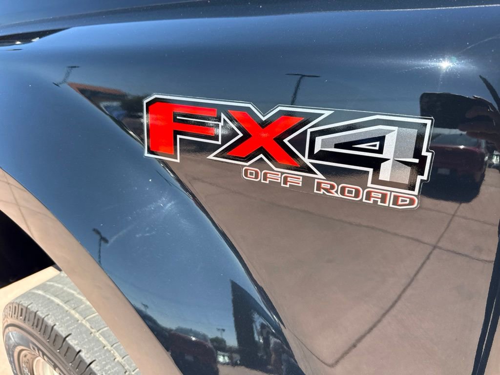 Certified 2017 Ford F350 Platinum w/ Platinum Ultimate Package AWD/4WD image 6