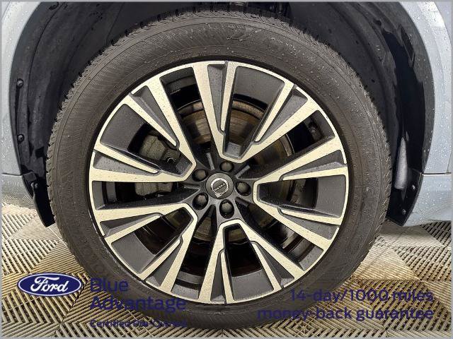 Used 2021 Volvo XC90 T5 Momentum w/ Protection Package Premier FWD image 13