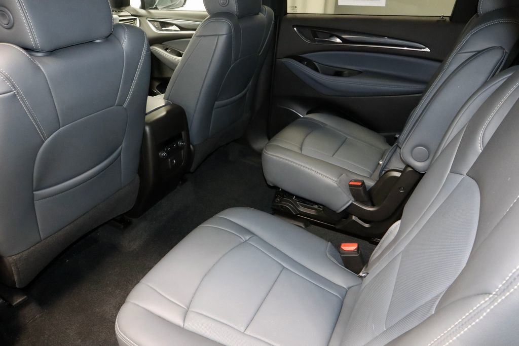 Used 2024 Buick Enclave Essence w/ Sport Touring Edition FWD image 20