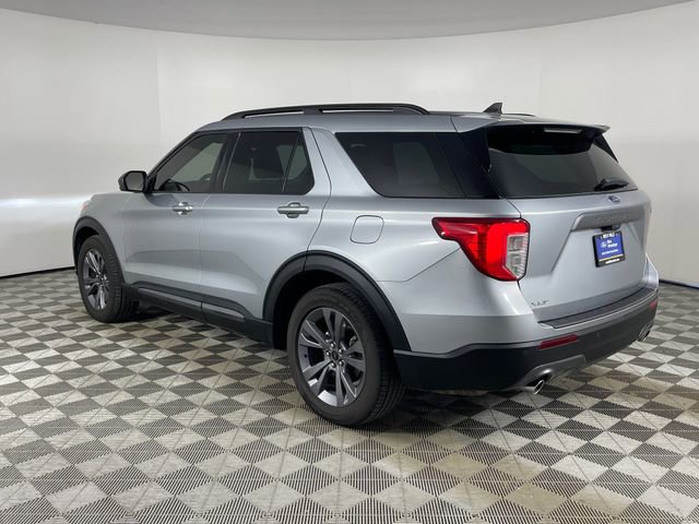 Certified 2022 Ford Explorer XLT w/ Equipment Group 202A RWD image 22