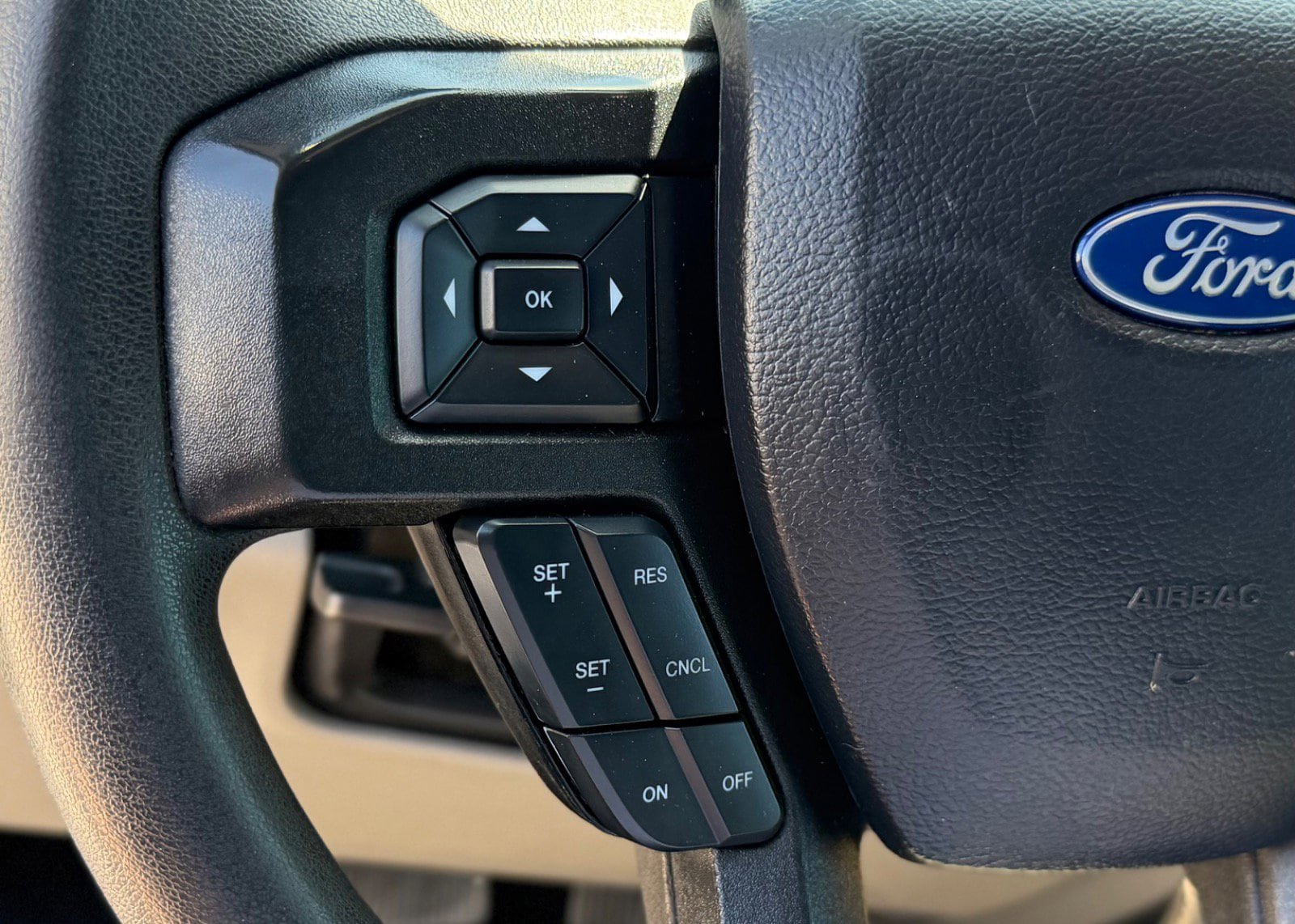 Certified 2021 Ford F550 4x4 Regular Cab Super Duty image 29