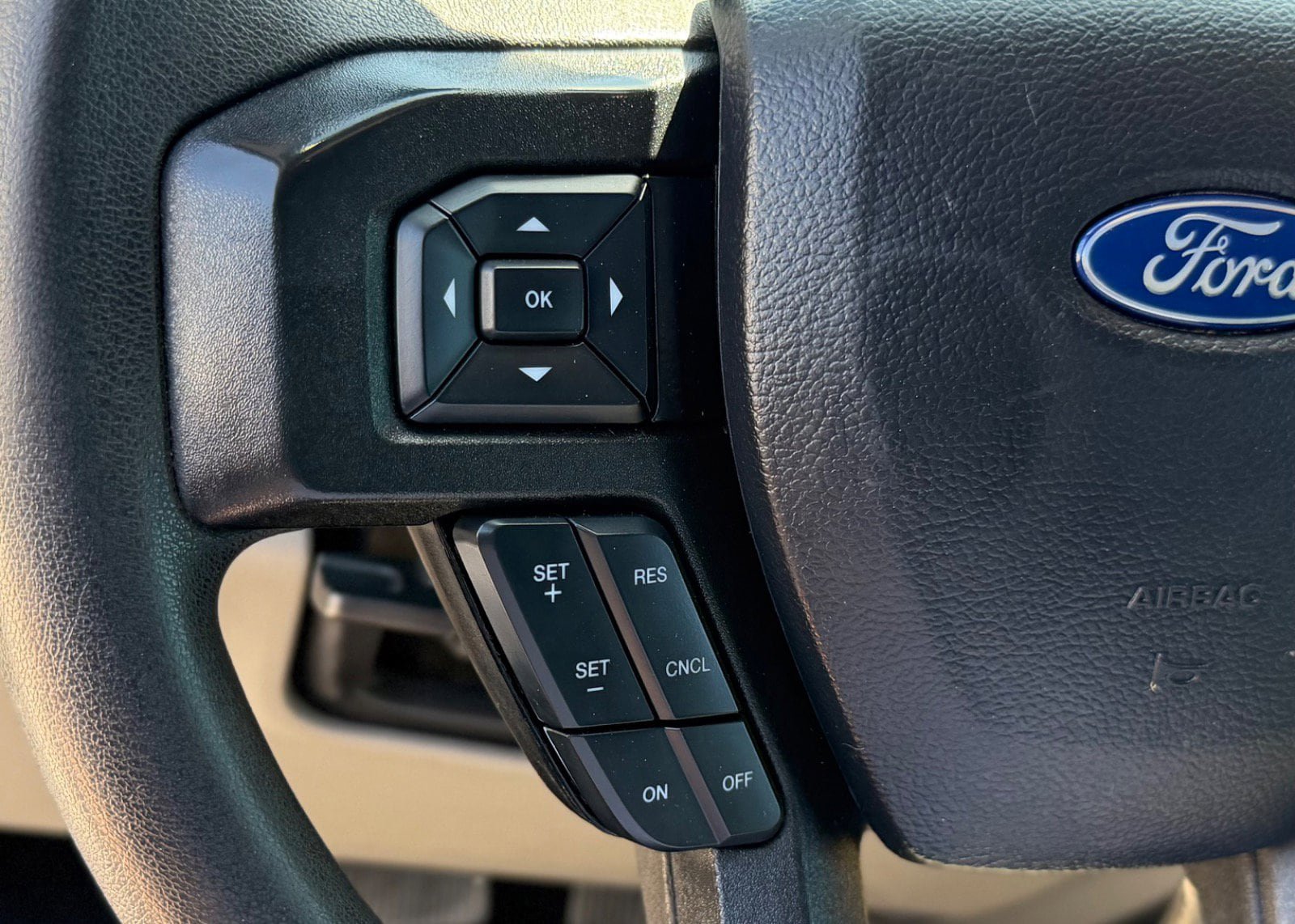 Certified 2021 Ford F550 4x4 Regular Cab Super Duty image 29