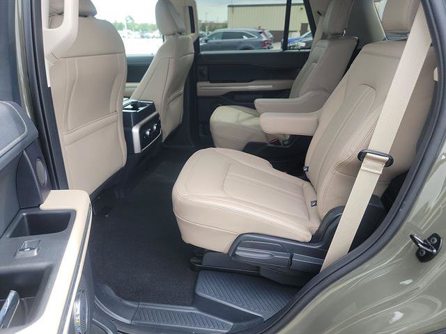 Certified 2024 Ford Expedition Limited AWD/4WD image 19