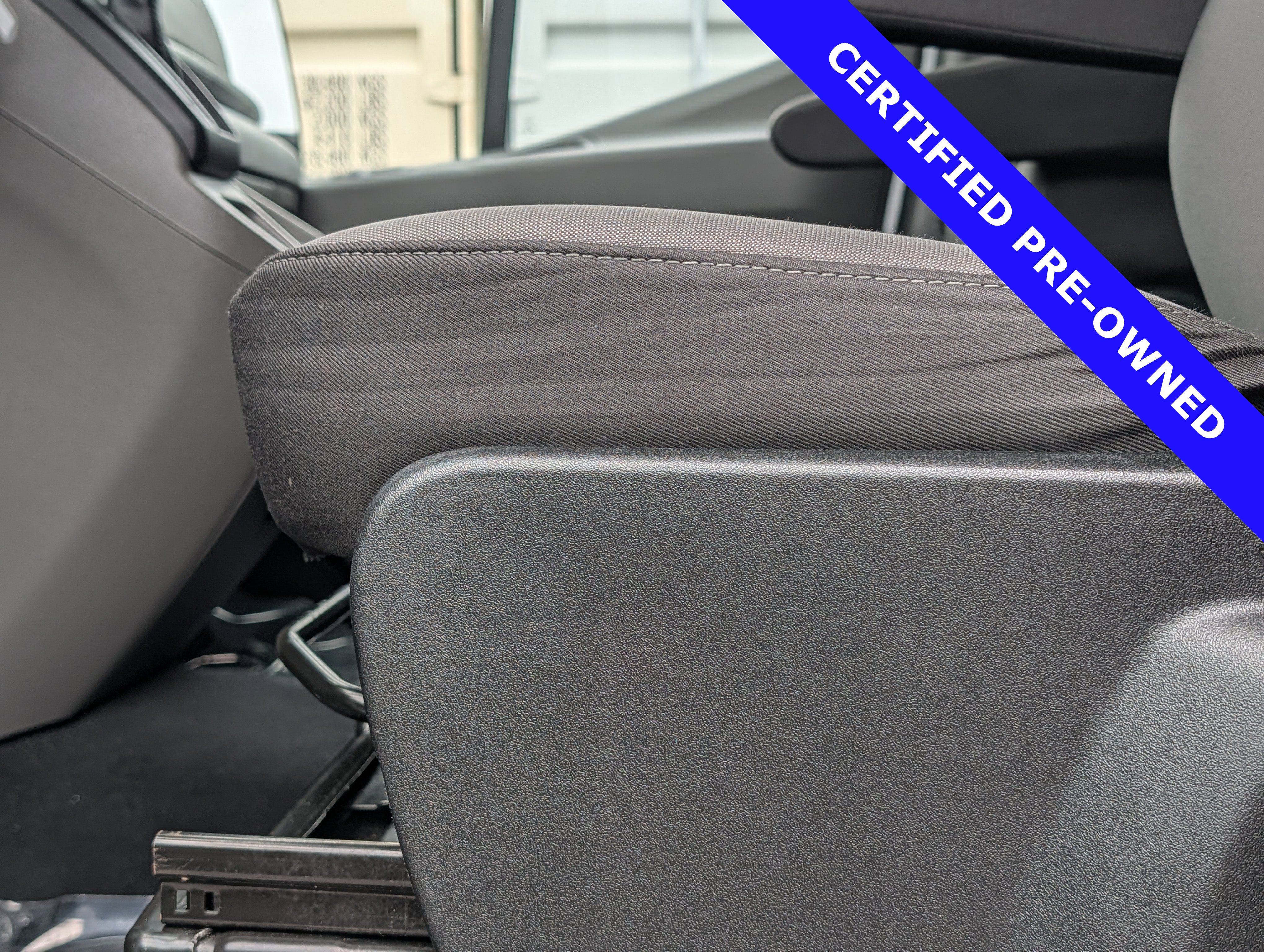 Certified 2025 Ford Transit 350 XLT RWD image 20