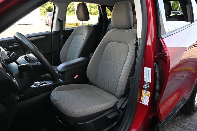 Certified 2022 Ford Escape SE w/ Cold Weather Package FWD image 19