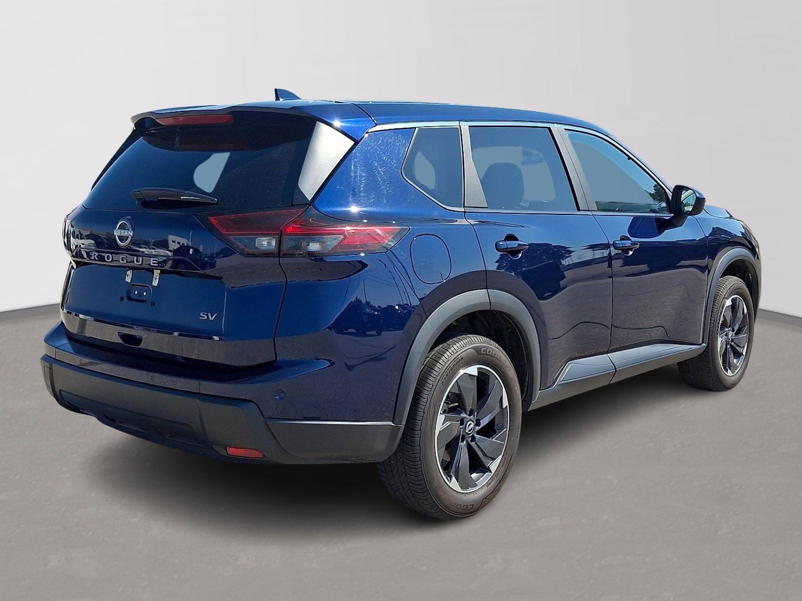 Used 2024 Nissan Rogue SV FWD image 6