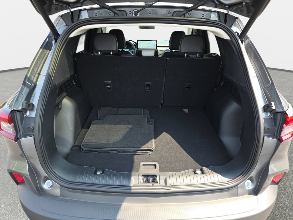 Certified 2023 Ford Escape Platinum AWD/4WD image 10