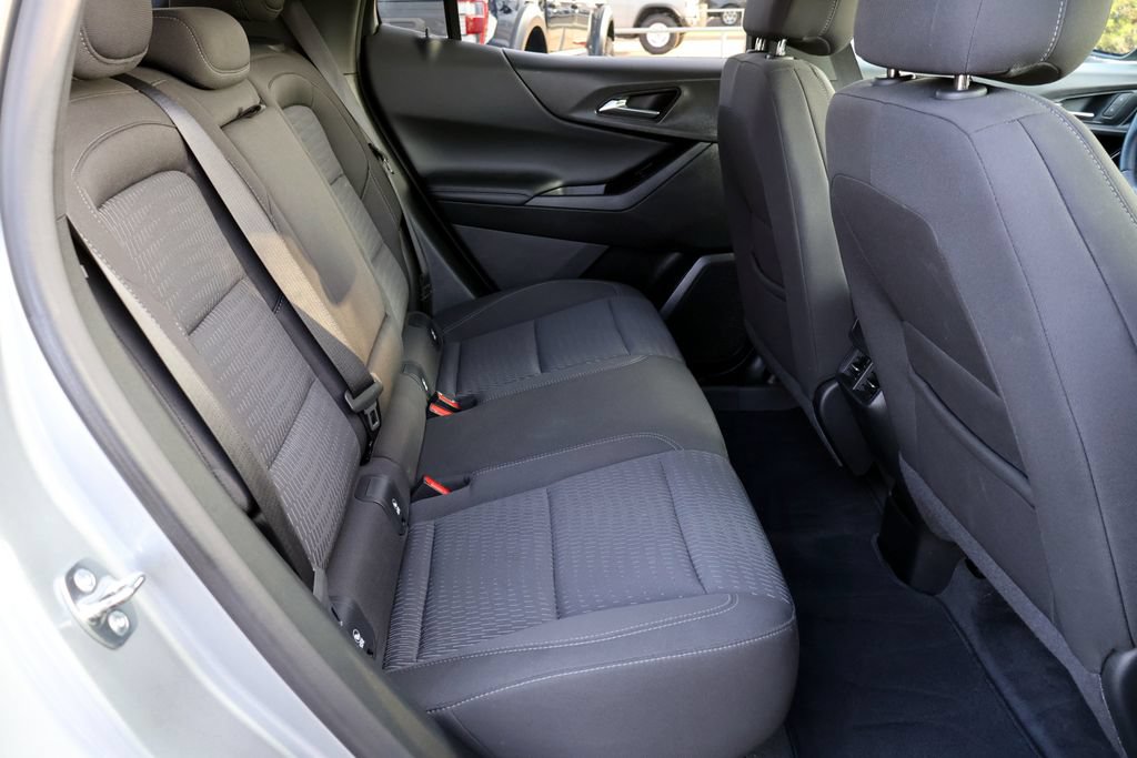 Used 2025 Chevrolet Equinox LT AWD/4WD image 23